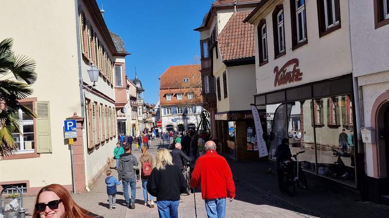 Genau wie die obere Marktstraße ...