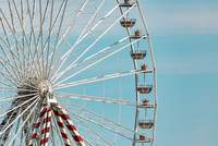 Noch einige wenige Plätze sind frei für eine Trauung auf/im Riesenrad auf dem Wurstmarkt. 