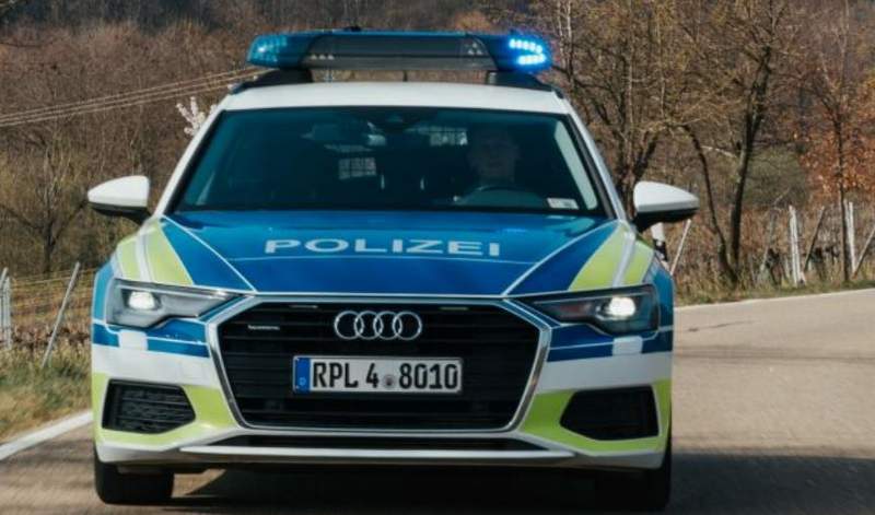 Mit aufgemotztem Kleinkraftrad unterwegs. Die Polizei stellte das Bike sicher. 