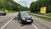 An der B-48-Abfahrt nördlich des Pfalzklinikums Klingenmünster hat es am gestrigen Donnerstag gekracht. 