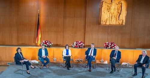 06.05.2026 - Verfassungsgespräch. 75 Jahre Gericht. Tickets umsonst.