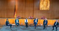 Das Verfassungsgespräch im vergangenen Jahr. Archivfoto. Stadt KA. Monika Müller-Gmelin. Frei. 