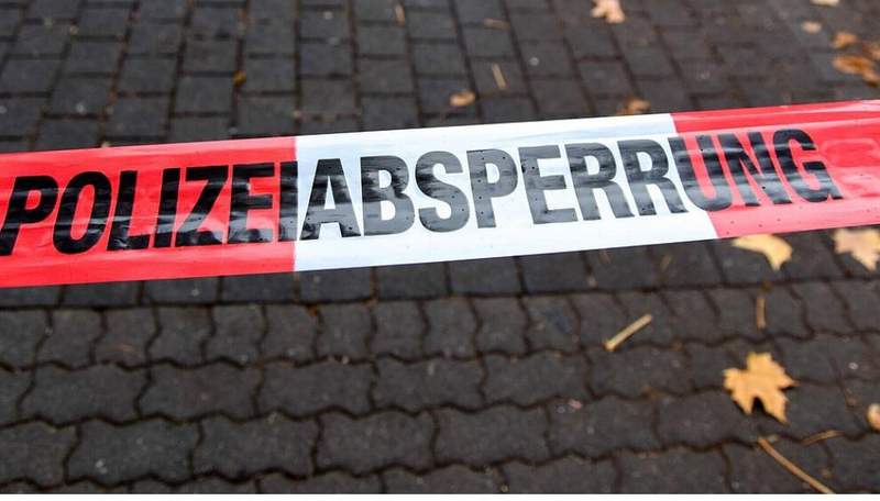 Zurzeit wird im Klärwerk KA-Knielingen eine Weltkriegsbombe freigelegt. Foto. Stadt KA. Monika Müler-Gmelin. Frei. 
