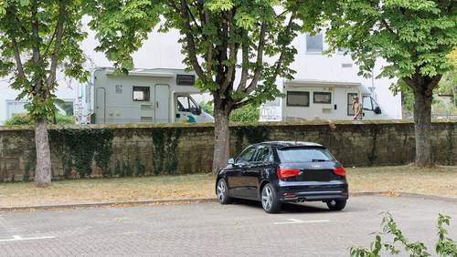 18.08.2026 - Momentaufnahme. Verkehrte Parkwelten.