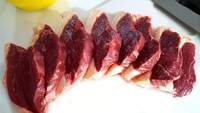 Mehrere Rumpsteaks wollte ein Mann in einem Supermarkt in Hagenbach am gestrigen Freitag mitgehen lassen. Er wurde erwischt. 