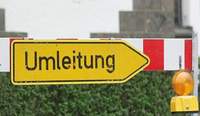 Wegen des Novembermarktes sind in PS am kommenden WE etliche P-Plätze & Straßen gesperrt. 