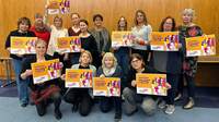 Gemeinsam für Geschlechtergerechtigkeit. Die Landesarbeitsgemeinschaft (LAG) der kommunalen Frauen- und Gleichstellungsbeauftragten hat sich Ende Oktober zu ihrer Herbstsitzung im Landkreis SWP getroffen. Mit dabei war auch die SÜW-Gleichstellungsbeauftragte Isabelle Stähle (untere Reihe, Zweite von links). Foto. KV. SWP. Frei. 