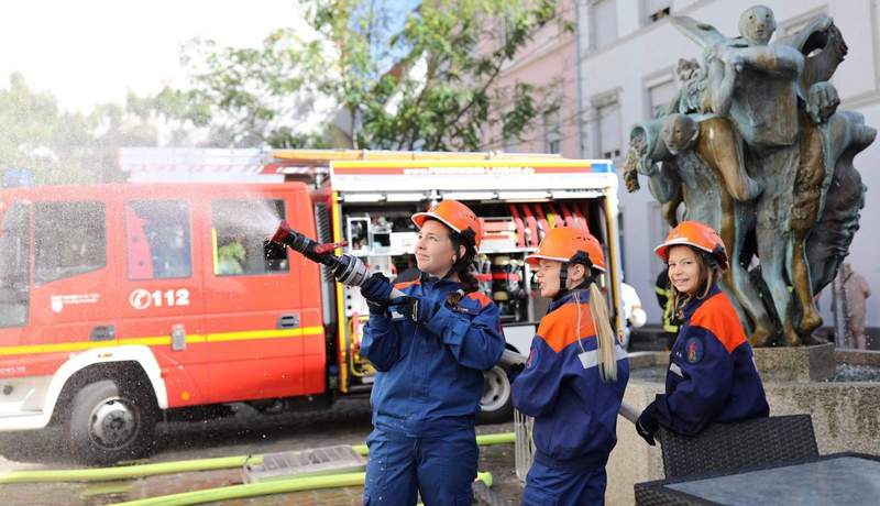 Die sieben LDer Jugendfeuerwehren stellten jetzt bei ihrer gemeinsamen Jahresinspektionsübung ihr Können unter Beweis. Foto. Feuerwehr LD. Lena Bumb-Rübsam. Pressefrei.