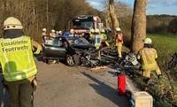 Aus bislang ungeklärter Ursache bei Eußerthal ins Schleudern geraten und per Rettungshubschrauber ausgeflogen. Eine 23-jährige Autofahrerin. Am Dienstagabend. 