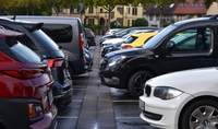 Wegen des Maimarktes steht der Alte Messplatz in LD vorübergehend nicht als Parkplatz zur Verfügung. Foto. Stadt. LD. Frei.