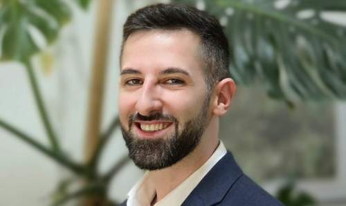 28.11.2025 - BSW. Regierung für Stellenabbau verantwortlich.