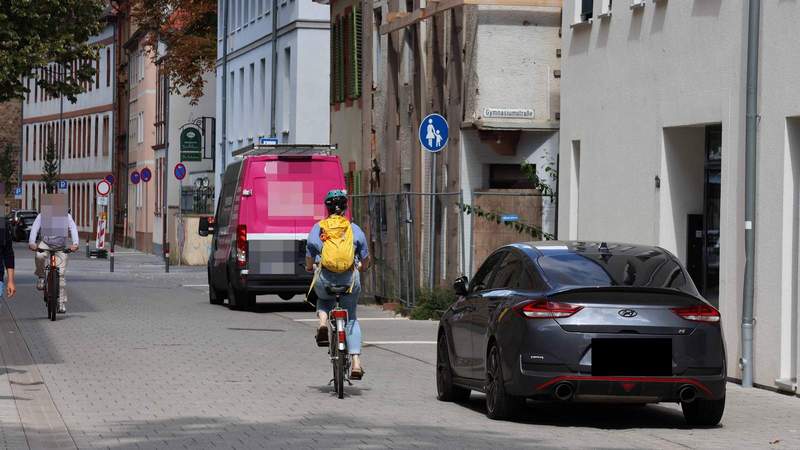 In der Waffenstraße darf nicht geparkt werden. Foto. Stadt. LD. Frei. 