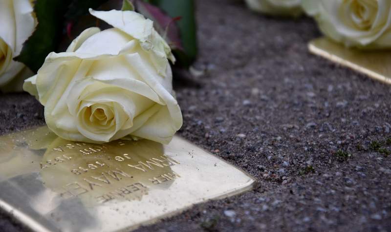 Die nächste Stolpersteinverlegung in LD ist am 4. April. Foto. Stadt. LD. Frei.