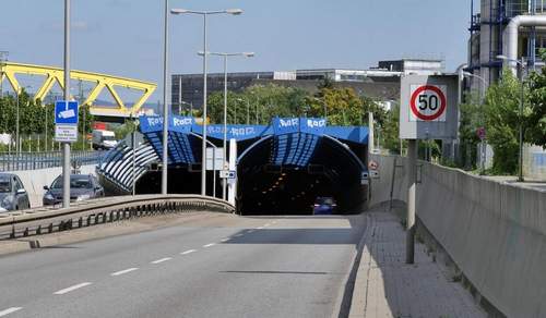 09.08.2026 - Fahrlach-Tunnel. Nord-Röhre nach Unfall wieder geöffnet.