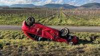 Nach Unfall mit einem Transporter mehrfach überschlagen. Passiert am gestrigen Donnerstag bei Maikammer. 