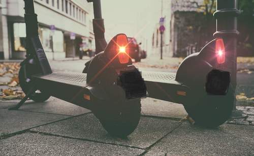 16.08.2026 - Von E-Scooter runtergetreten. Und Raubversuch.