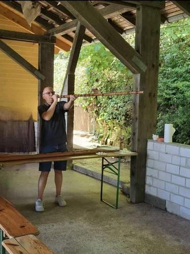 Was die Altvorderen konnten, das beherrscht auch der Zweite Vorsitzende DES Traditionsvereins von BZA, dem Böhämmer-Jagd-Club, Aleksander Bogdanovic. Foto. Verein. 