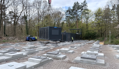 02.04.2026 - Container. Für Interims-Gymnasium.