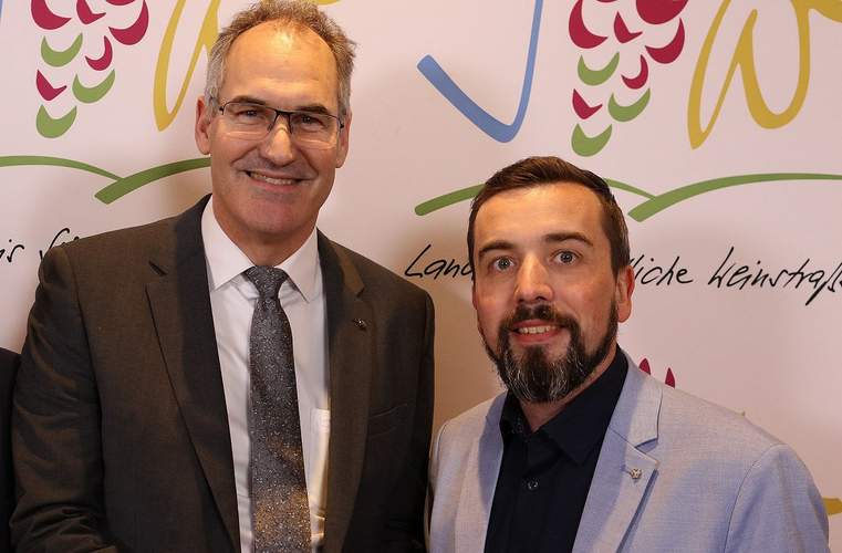 Landrat Dietmar Seefeldt (links) und Frédéric Siebenhaar beim Neujahrsempfang des Landkreises 2025. Foto. KV. SÜW. Iversen. Frei.