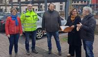 Von links. Dr. Ulrike Sacher (Landschaftsarchitektin), Andreas Wagner (ALM Galabau), Beigeordneter Heiko Heymanns, Klimaschutzmanagerin Kristina Schneider und Stadtratsmitglied Helmut Schwehm. Foto. VG. Edenkoben. Frei. 