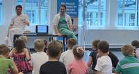 Ärzte und Schüler. Bewusstsein schaffen. Ängste abbauen. Ein Projekt des Krankenhauses in PS. Foto. Stadt. PS. Frei.