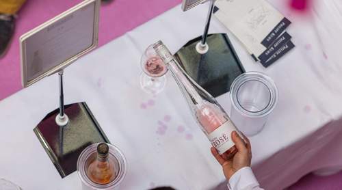 29.03.2026 - Rosa Leuchten. Im Glas. Verkaufsoffen.