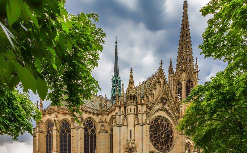 Das Symbol schlechthin des Protestantismus in der Pfalz. Die Gedächtniskirche, auch im Volksmund als "Retscher-Kirch'" bezeichnet, in SP. Foto. Netz. 