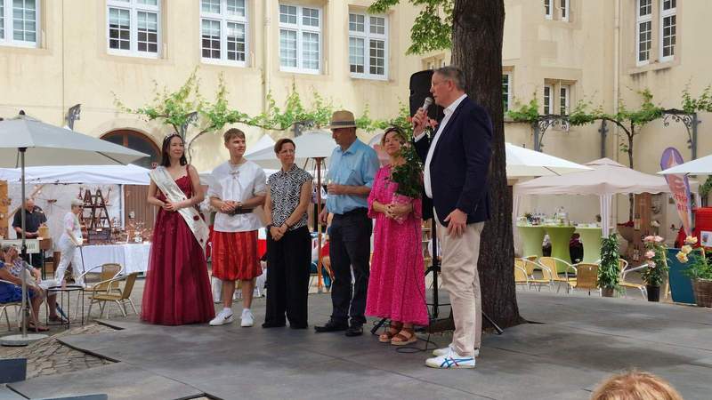 Zur offiziellen Eröffnung war auch der bisherige Ministerpräsident von RLP und BZAer Bürger, Alexander Schweitzer (rechts) gekommen. Foto. rw. 