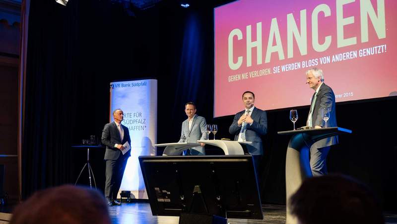 Winzerforum der VR-Bank Südpfalz am gestrigen Mittwochabend im Alten Kaufhaus in LD stand im Zeichen des Wandels der Wein-Welt.