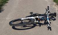 In SP hat sich ein Fahrrad fahrendes Kind im Alter von 10 Jahren an keinerlei Verkehrsregeln gehalten. Gegen die Fahrtrichtung auf dem Radweg und bei Rotlicht über die Straße. 