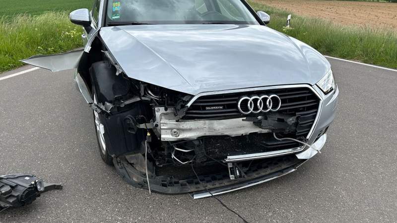 Vorfahrt missachtet. Es kam zum Unfall. Bei Böbingen.