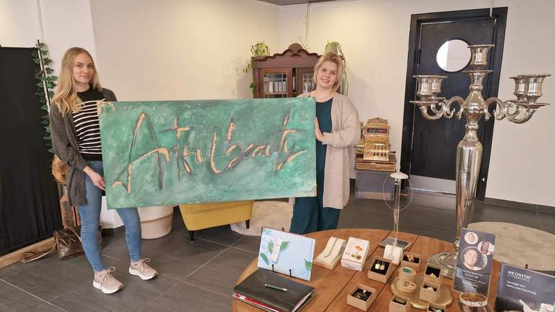 Beauty, Wellness & filigrane Tatoos. Im Artfulbeauty von Rebekka und Jennifer (li.) in der FuZo von BZA. Foto. rw. 