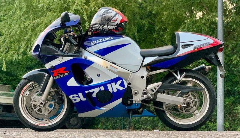 Wurde am heutigen Freitag Vor-/Mittag vom P-Platz des Freibades gestohlen. Eine Suzuki. 