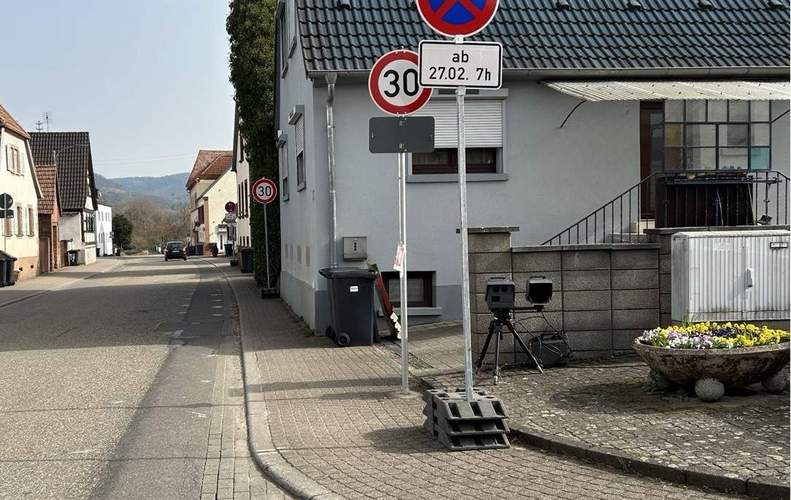 Rund 1000 Fahrzeuge hat die Polizei in Queichhambach in der 30er-Zone in vier Stunden gemessen. 