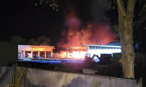 28.09.2026 - Großbrand. Feuerwache in Flammen. Hoher Sachschaden.