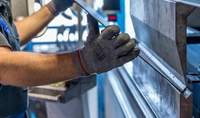 Südpfalz-Werkstätten. Vor 50 Jahren mit 20 Leuten angefangen. Heute sind rund 800 beeinträchtigte Menschen in Lohn und Brot. Mit Hauptsitz in Offenbach. 