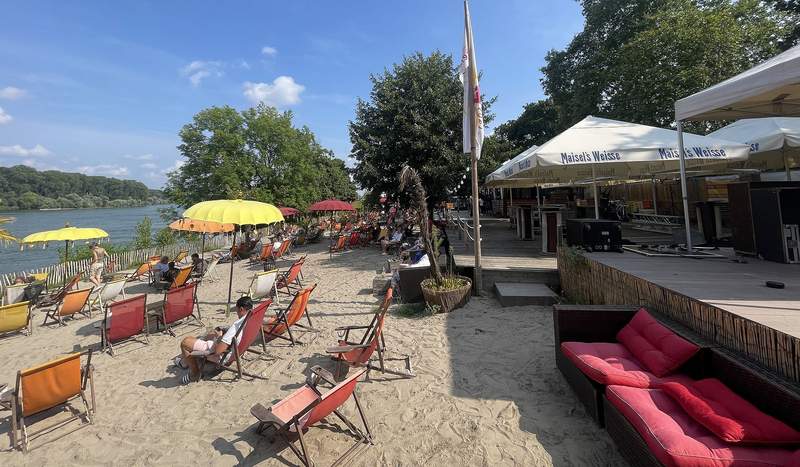 20. Jahre Rhein-Strand SP. 31. Mai ist große Fete.