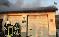 Freitagmorgen ist in einer Doppel-Garage in Flemlingen ein Feuer ausgebrochen. Es wurde niemand verletzt. Der Brand rasch gelöscht. 