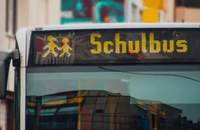 Ab dem morgigen Montag greifen einige Veränderungen bei den (Schul-)Busfahrzeiten in der Südpfalz. Foto. Pixabay. Frei. 
