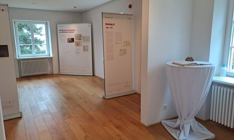Die Ausstellung NS-Psychiatrie in der Pfalz befasst sich mit den Schicksalen von Patient in der NS-Zeit. Foto. Pfalzklinikum. Frei.