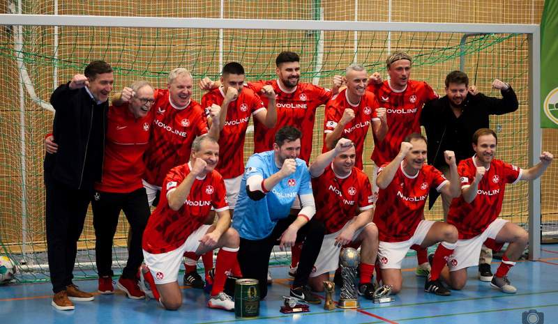 Der Sieger des Theobald-Cups in Maikammer. Der 1. FCK. 