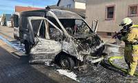 Die Polizei vermutet einen technischen Defekt als Ursache des Brandes eines Wagens in Queichhambach. 