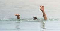 Fast ertrunken ist am gestrigen Sonntagabend ein Schwimmer im Rhein, der die Strömung unterschätzte. 