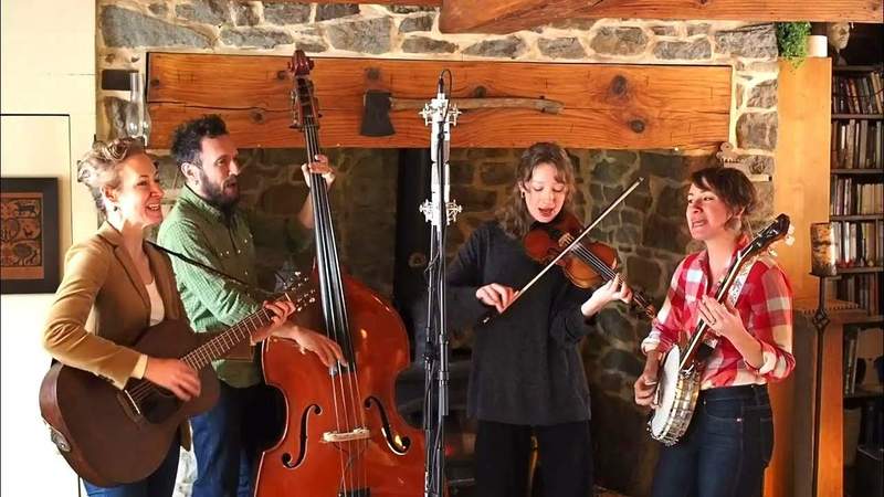 Die Band The Shooflies aus Pennsylvania (USA) kommen Mitte Oktober mit ihren Liedern in Pfälzer Dialekt in die Pfalz. Auftakt der Tour ist in Kapellen-Drusweiler. 