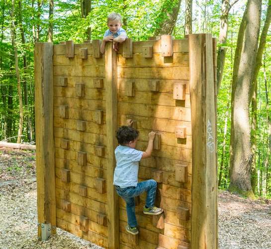 In Annweiler gibt es am 29. August einen Familientag entlang des Trifels-Erlebnis-Weges. 