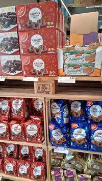 Weihnachten ist schon im Supermarkt angekommen. Gesehen in Annweiler. 