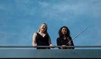 Oksana Oposhnian (Klavier) und Yun-Yun Chiang an der Geige gastieren am Sonntag, 19. April, bei den Dahner Sommerspielen.