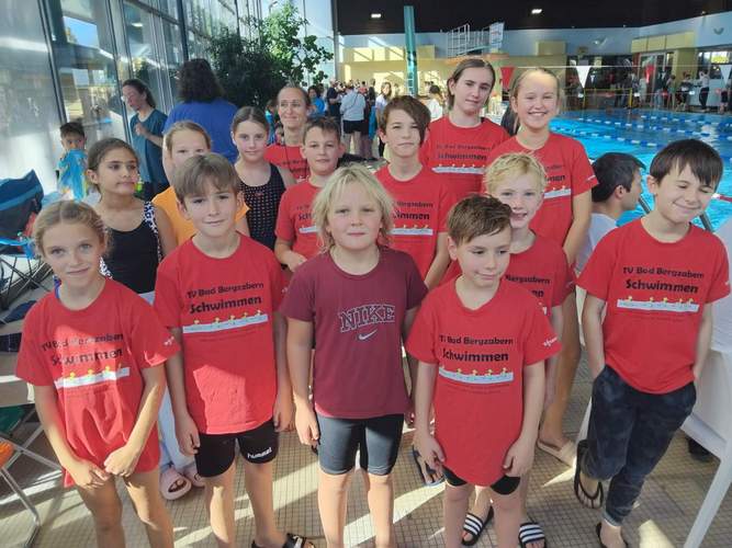 Der Nachwuchs in den Fördergruppen der Schwimm-Abteilung des TV BZA zeigte gute Leistungen beim Bienwald-Cup in Wörth.