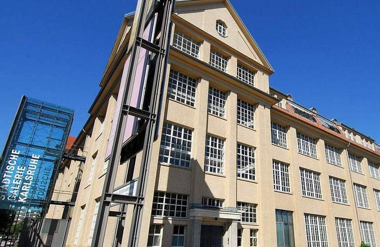 Ab 1. Februar mit neuem Namen. Die Städtische Galerie KA heißt künftig Kunstmuseum. Foto. Stadt KA, Monika Müller-Gmelin.