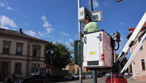 01.06.2026 - KI. Neue Messstationen in LDer Straßen.